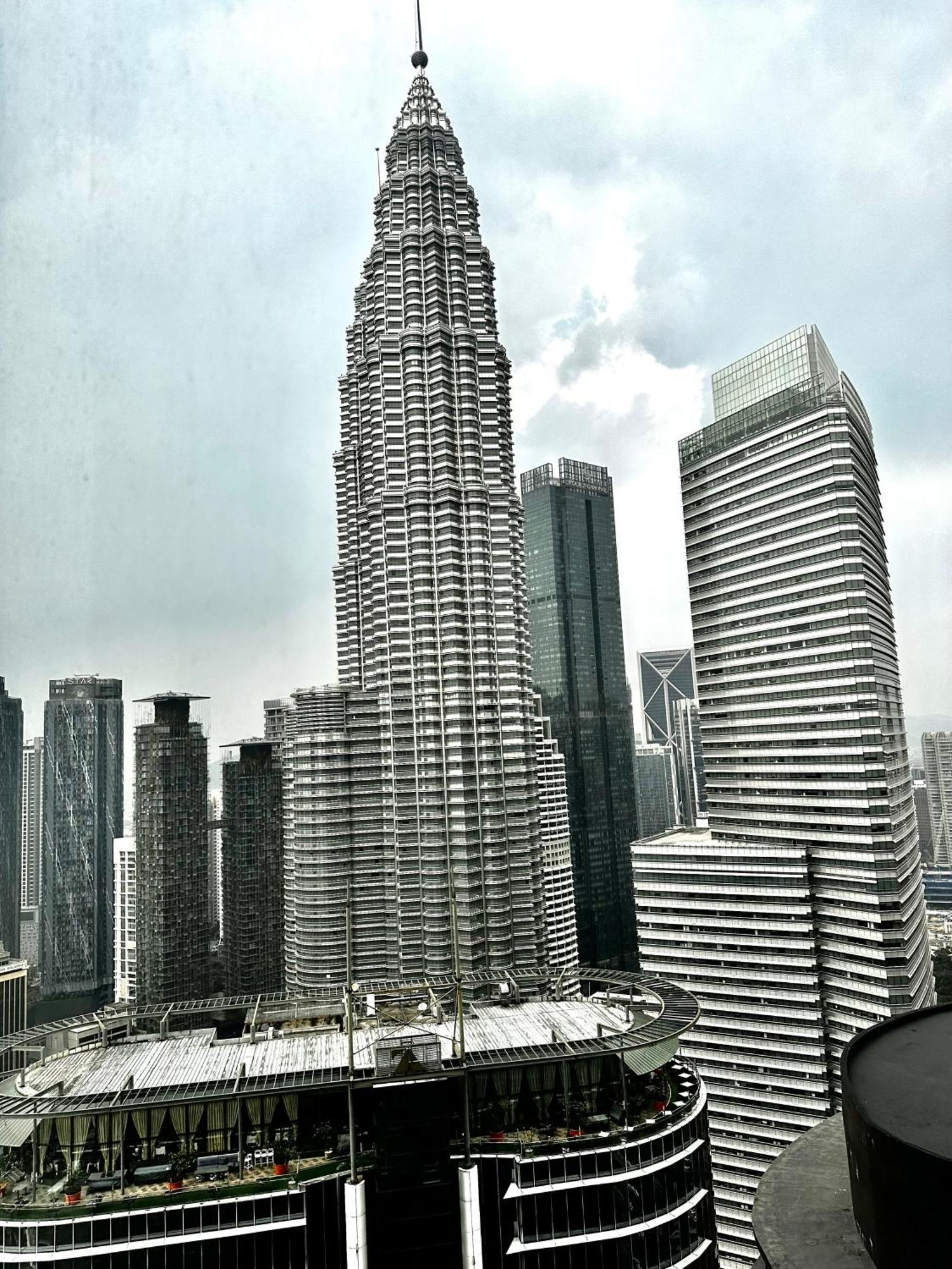 Pangsapuri Sky Klcc By *